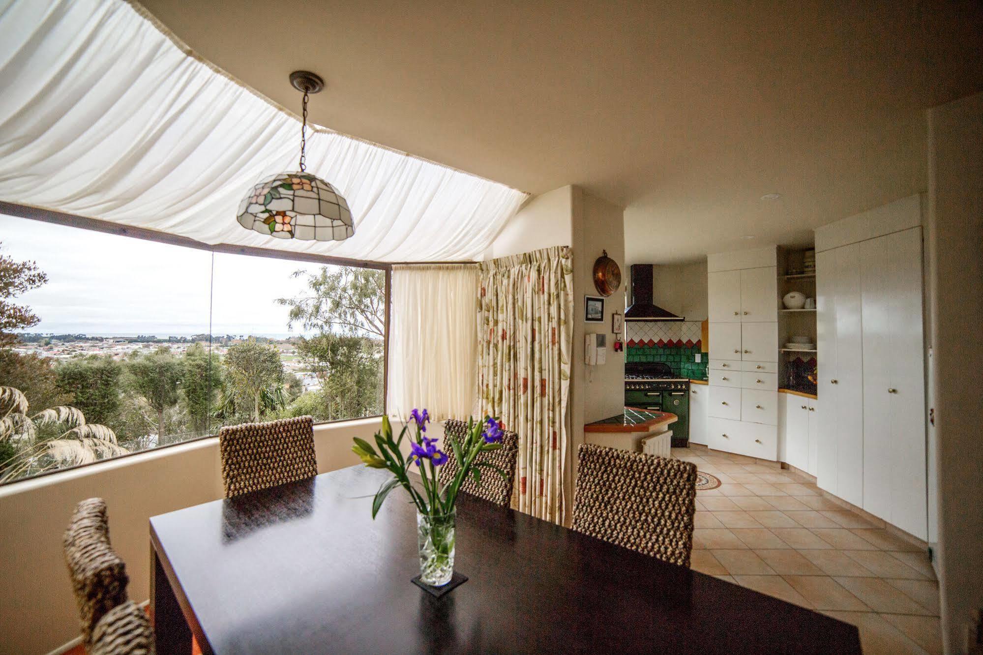 Oamaru House Bed & Breakfast Экстерьер фото